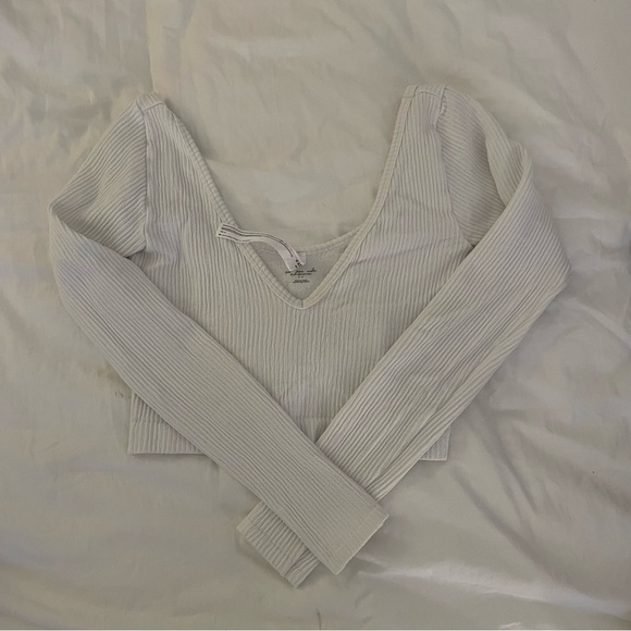 Out from Under Cropped Ribbed Longsleeve - Picture 2 of 3